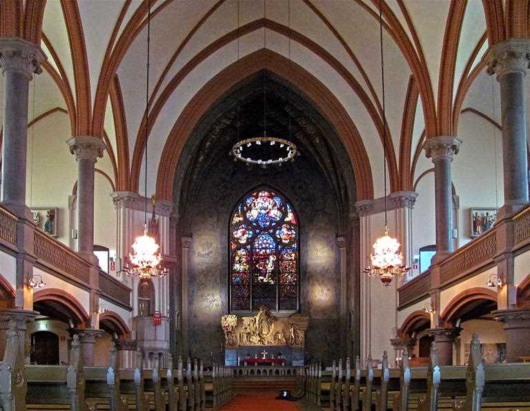 Oscarskyrkan i Stockholm, kyrkorum. Foto: Larske 